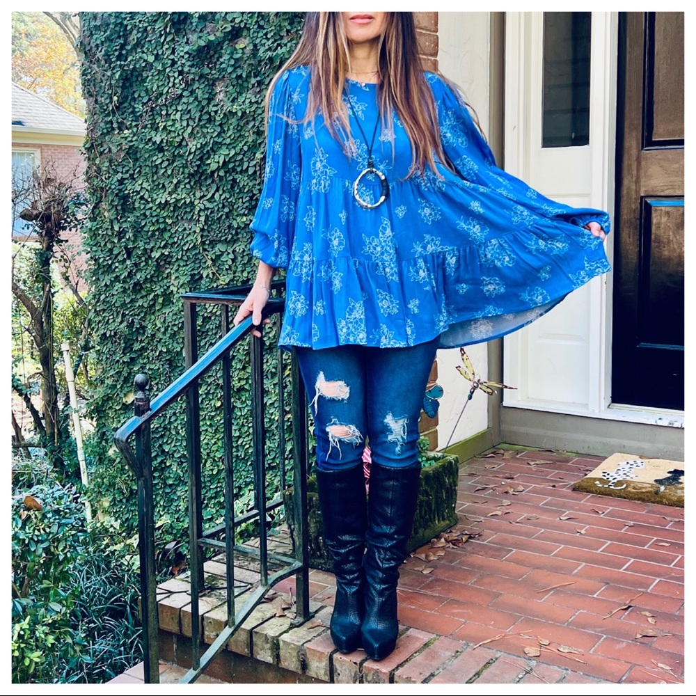 Blue Floral Women's Top - Picture 3 of 6